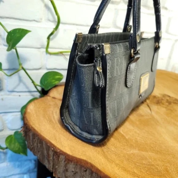 Chantal Ferre Signature Pattern Handbag - Picture 5 of 14